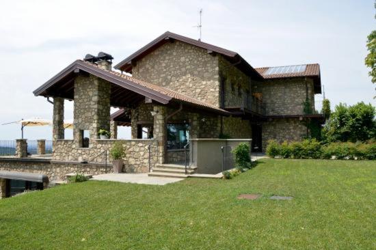 Agriturismo San Genesio Rovagnate Εξωτερικό φωτογραφία